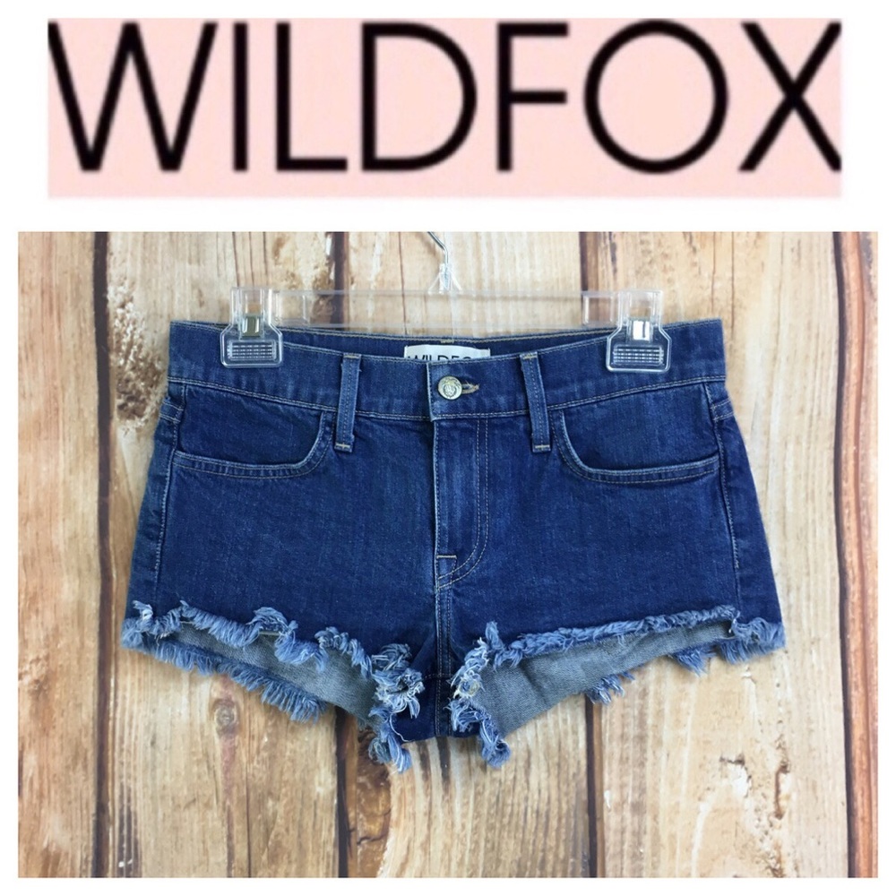 💸Wildfox Lara MidRise denim shorts size 25